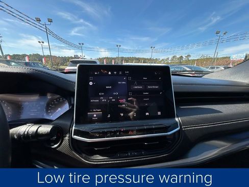 Used 2024 Jeep Compass Latitude w/ Convenience Group image 35