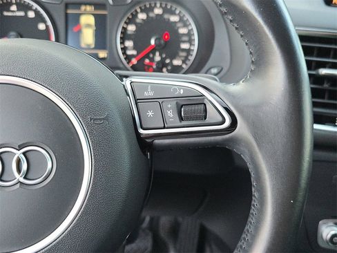 Used 2016 Audi Q3 2.0T Prestige w/ Prestige Package image 25