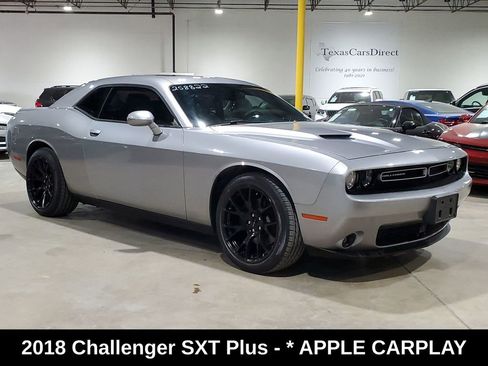 Used 2018 Dodge Challenger SXT Plus RWD image 3