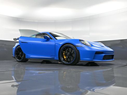 Certified 2022 Porsche 911 GT3 RWD image 36