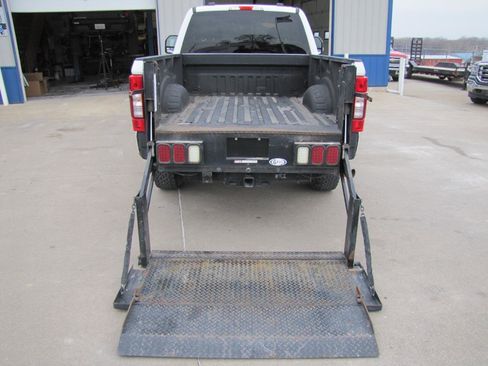 Used 2020 Ford F250 XLT w/ XLT Value Package image 7