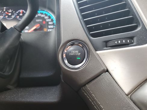 Used 2019 GMC Yukon XL Denali w/ Denali Ultimate Package image 23