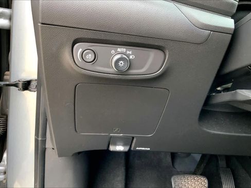 Used 2024 Buick Encore GX Sport Touring w/ Comfort Package image 33