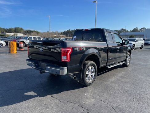 Used 2017 Ford F150 XLT w/ Equipment Group 302A Luxury image 7