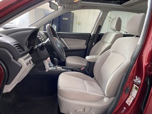 Used 2015 Subaru Forester 2.5i Premium image 5