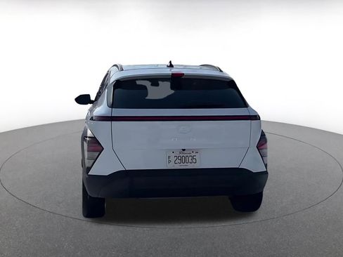 Used 2025 Hyundai Kona SEL image 12