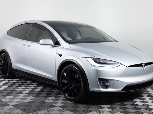 Used 2018 Tesla Model X 100D AWD/4WD image 10