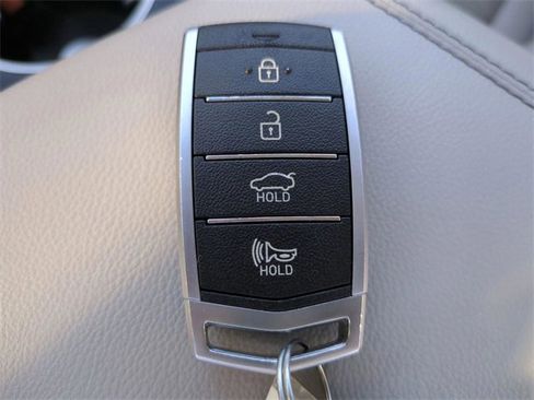 Used 2019 Genesis G70 2.0T Advanced image 26