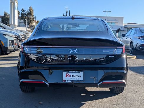 New 2026 Hyundai Sonata SEL FWD image 3