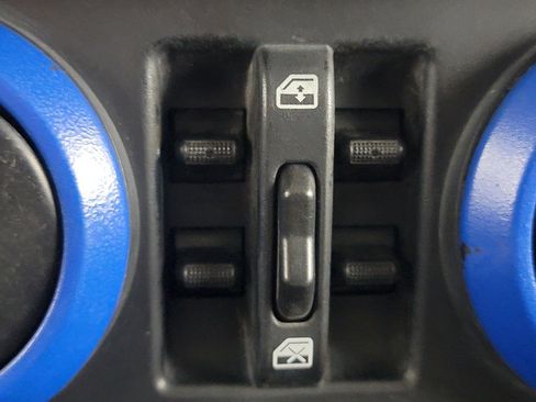 Used 2010 Jeep Wrangler Unlimited Sport image 23