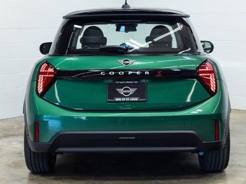 Certified 2025 MINI Cooper S image 10