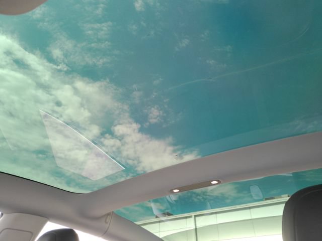 Used 2018 Tesla Model 3 Long Range RWD image 7
