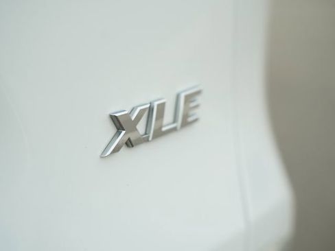 Used 2024 Toyota RAV4 XLE image 38