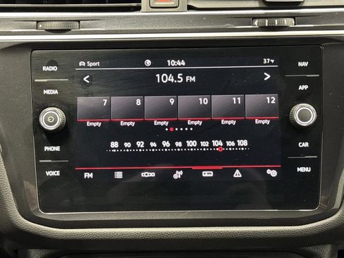 Used 2024 Volkswagen Tiguan SEL R-Line image 19