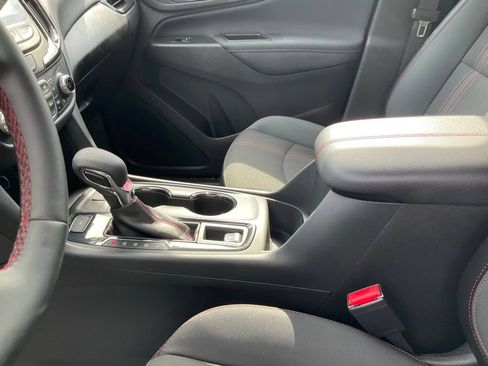 Used 2024 Chevrolet Equinox RS AWD/4WD image 15