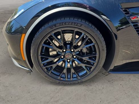 Used 2019 Chevrolet Corvette Z06 RWD image 9
