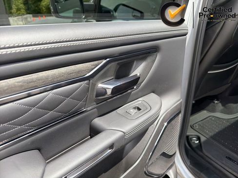 Used 2025 RAM 1500 Limited AWD/4WD image 60