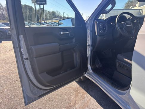 Used 2024 GMC Sierra 1500 Pro w/ Pro Value Package image 9