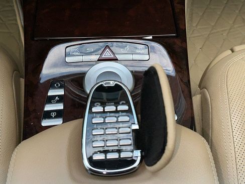 Used 2011 Mercedes-Benz S 550 4MATIC image 26