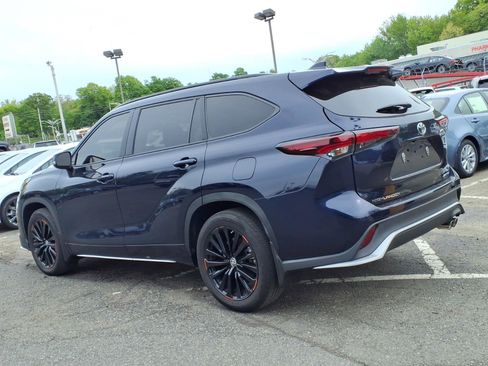 Certified 2024 Toyota Highlander XSE AWD/4WD image 4