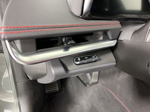 Certified 2024 Chevrolet Corvette Stingray Preferred Cpe w/ 2LT image 24