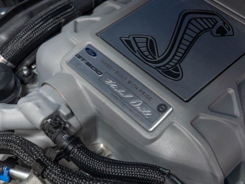 Used 2022 Ford Mustang Shelby GT500 w/ Carbon Fiber Track Pack RWD image 75