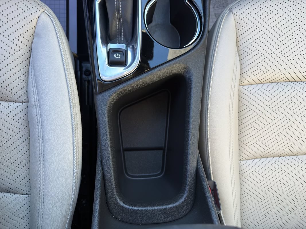 Used 2023 Buick Encore GX Essence w/ Experience Buick Package FWD image 30