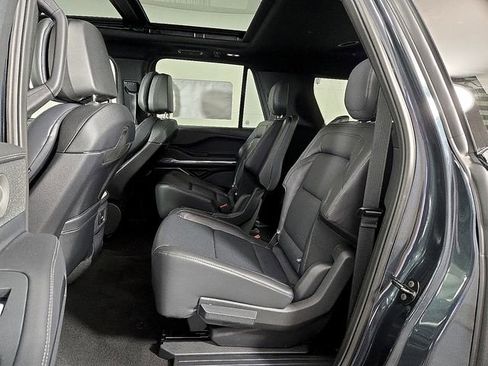 New 2025 Lincoln Navigator L Reserve w/ Jet Appearance Package AWD/4WD image 11