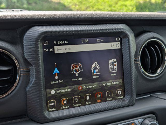 Used 2022 Jeep Gladiator Overland AWD/4WD image 22