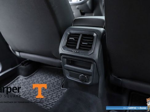Used 2022 Volkswagen Tiguan S image 37