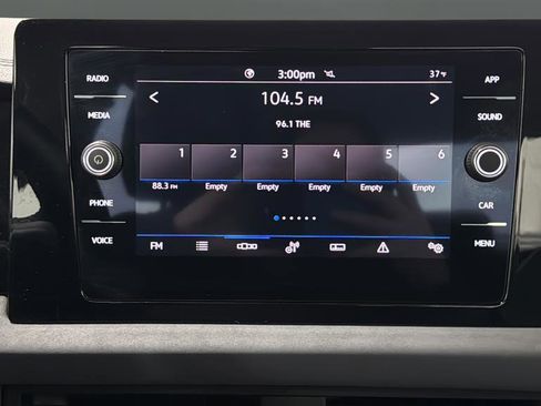 Used 2025 Volkswagen Jetta SE image 24