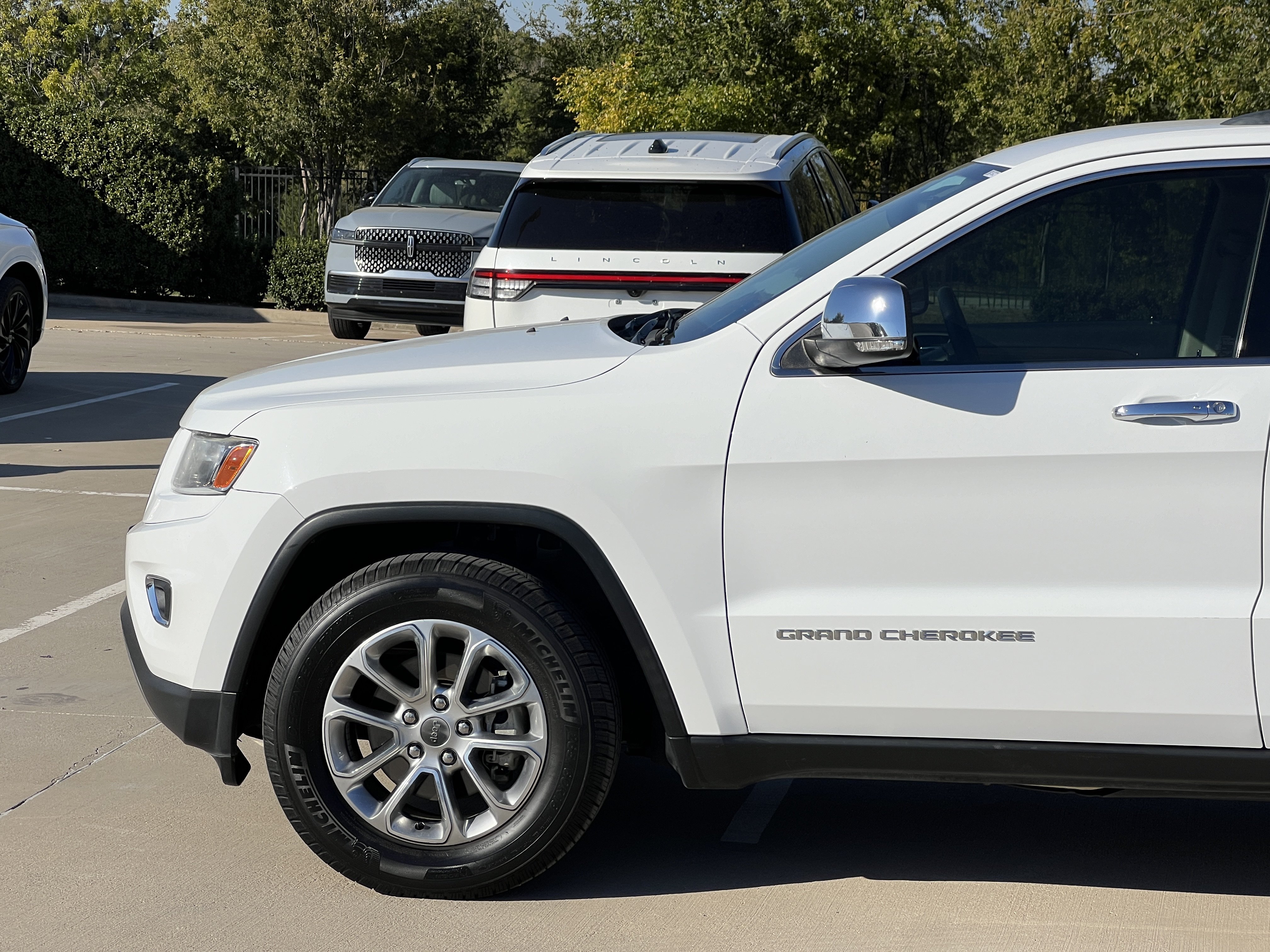 Used 2014 Jeep Grand Cherokee Limited w/ Trailer Tow Group IV RWD image 5