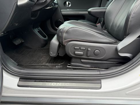 Used 2022 Hyundai Ioniq 5 Limited image 14