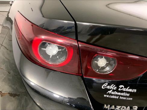 Used 2024 MAZDA MAZDA3 s FWD image 27