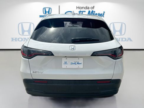 Used 2024 Honda HR-V LX image 6