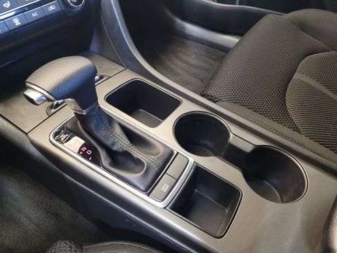 Used 2020 Kia Optima LX FWD image 26