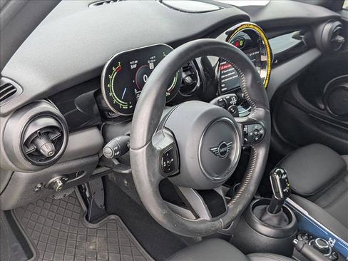 Used 2023 MINI Cooper S image 9