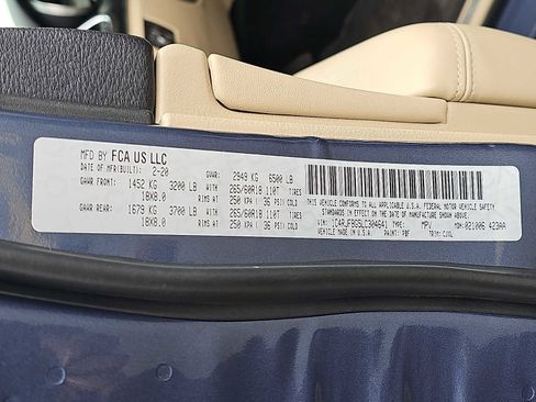 Used 2020 Jeep Grand Cherokee Limited image 29