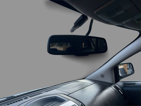 Used 2010 Ford Edge Limited FWD image 17