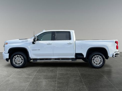 Used 2022 Chevrolet Silverado 3500 High Country w/ Safety Package II AWD/4WD image 4