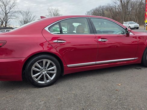 Used 2015 Lexus LS 460 AWD w/ Comfort Package image 7