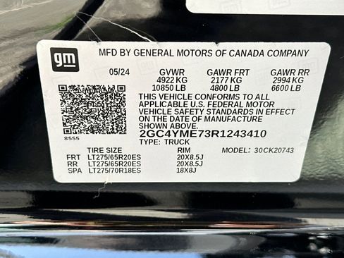 Certified 2024 Chevrolet Silverado 2500 Custom w/ Custom Value Package AWD/4WD image 38