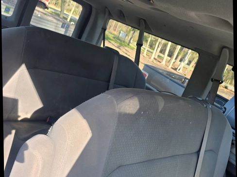 Used 2009 Ford E-350 and Econoline 350 XL image 9