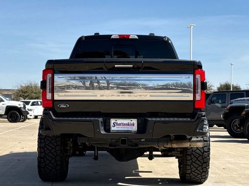 Used 2024 Ford F350 Platinum w/ FX4 Off-Road Package image 8
