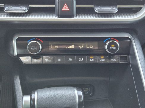 Used 2023 Kia K5 LXS image 21