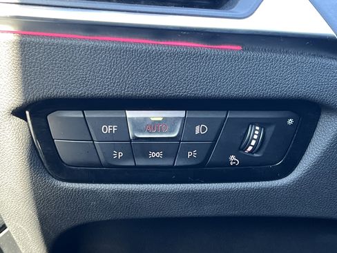 Used 2024 BMW 330i Sedan image 15