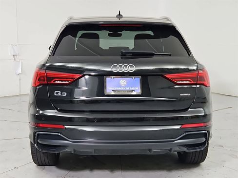 Used 2022 Audi Q3 2.0T Premium w/ Convenience Package image 5