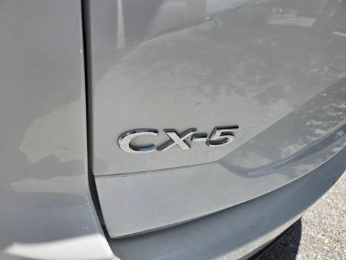 Used 2021 MAZDA CX-5 Touring FWD image 10