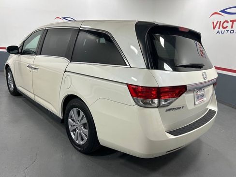 Used 2016 Honda Odyssey SE image 4