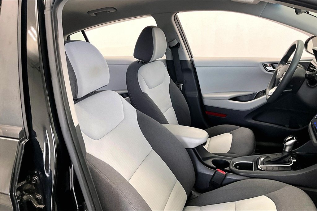 Used 2020 Hyundai Ioniq Blue FWD image 7
